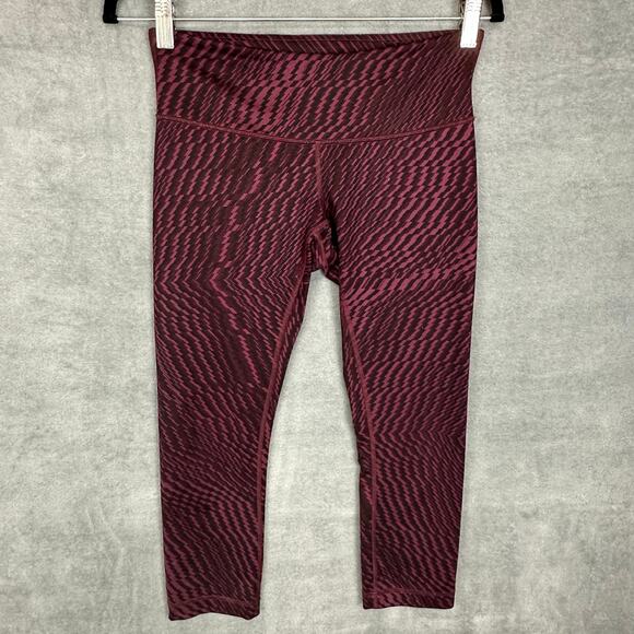 Lululemon Wunder Under Leggings Womens 6 Maroon Black Geo Cropped Stretch Active - Picture 1 of 12